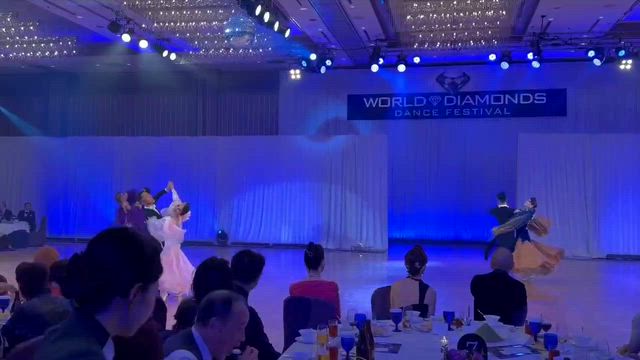 バックステージ WDの記事動画