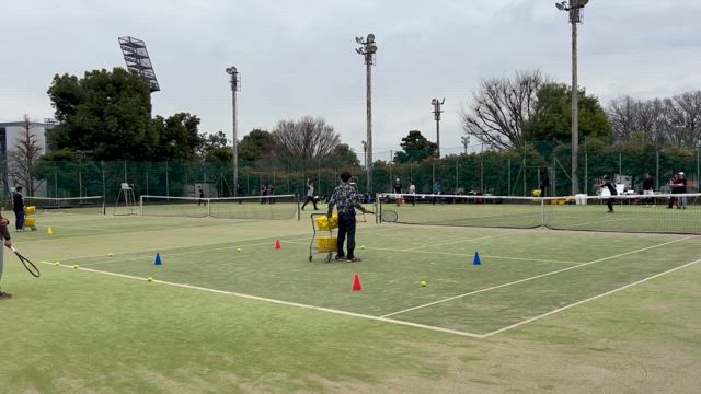 附属高校テニスクリニックの記事動画
