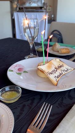 ひっそり2人お誕生日会の記事動画