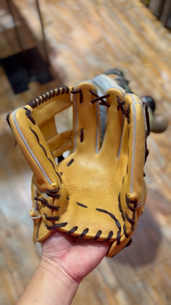 【Wilson】話題の新型『1723型』を型付けしてみた。の記事動画