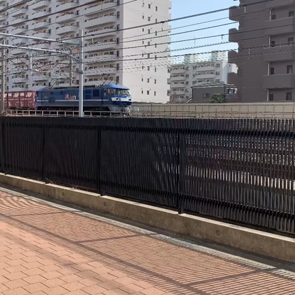 特急と貨物の記事動画