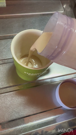 冬場はホットプロテインが美味しい♡の記事動画