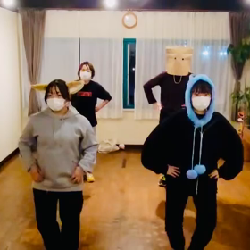 仮装してダンス！の画像