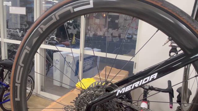 MERIDAの新しいチームカラーがやってきた！！！「SCULTURA TEAM 2024年モデルの記事動画