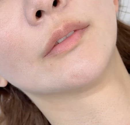 最近は眉毛だけでなく”リップアートメイク”も人気上昇中！の記事動画