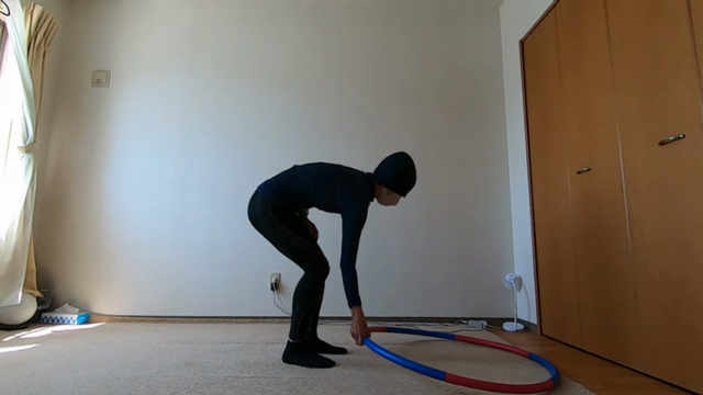 自撮り動画。フラフープを長く楽に回すコツ。の記事動画
