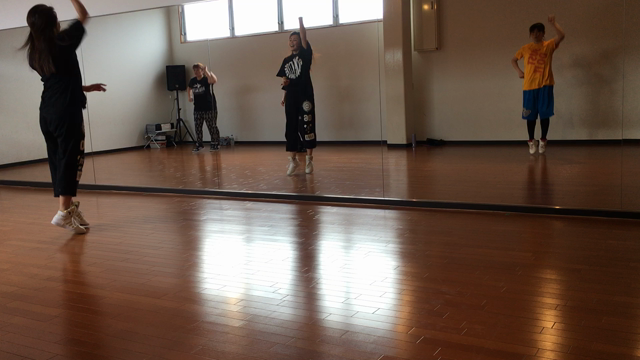 火曜日 初めてのダンス  くらすの記事動画
