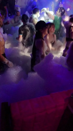 先日の泡パーティーの記事動画