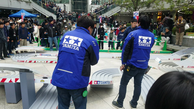 懐かしきミニ四駆の記事動画