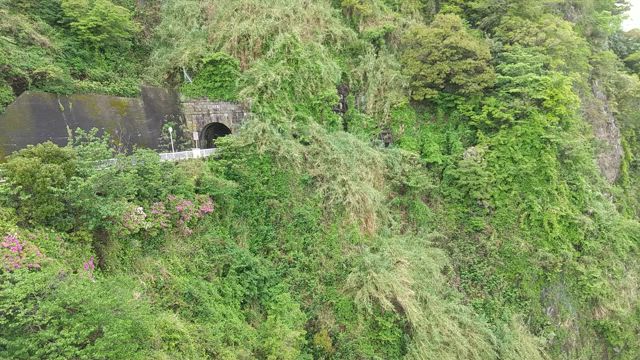なんて事のない  トンネルの記事動画