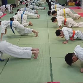 少年2部、組手の練習。の画像