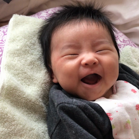 生後１ヶ月13日 声を出そうとするの画像