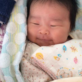 生後１ヶ月８日 母乳とミルクの混合の画像