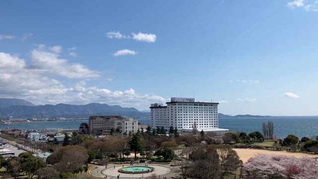 桜×お城のコンボ！+琵琶湖ッ！長浜豊公園と長浜城に行ってきました…ッ！の記事動画