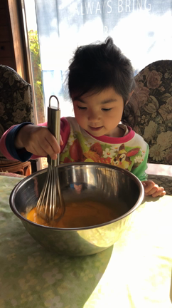 ホットケーキ作る4歳児の記事動画