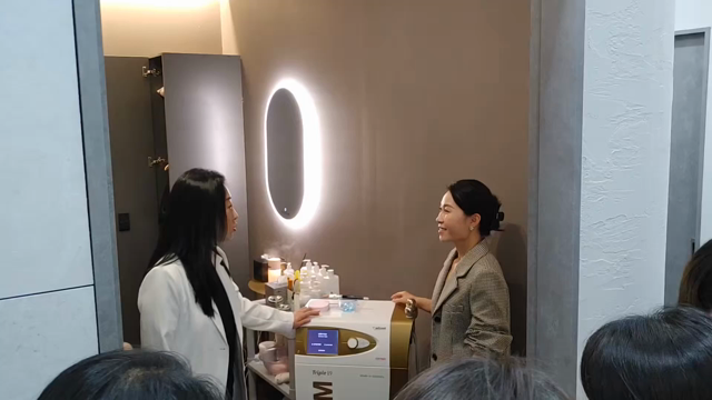 中国からの皮膚科医師が来院♪院内セミナーを行いましたの記事動画