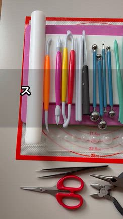 水玉リボンが“布みたい”に見える理由。ヨーロッパのシュガークラフトにも通じる『オンレイワーク』の記事動画