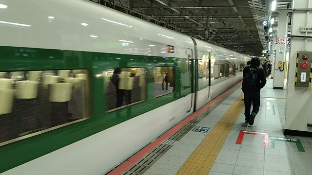 Ｅ２系Ｊ６６編成の記事動画