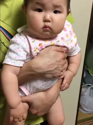 [動画] Sちゃん、はじめての【おっぱい】サインの記事動画