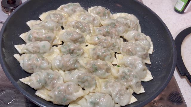 鳩のつがいに癒される＆ワイルドだろぅ！の記事動画
