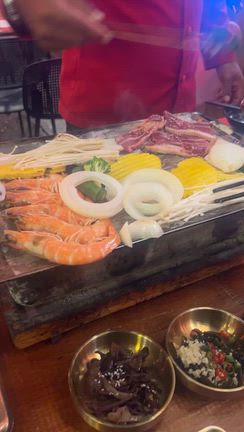 シェムリアップのBBQレストランへの記事動画