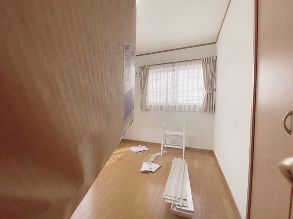 床張り替え系女子笑の記事動画
