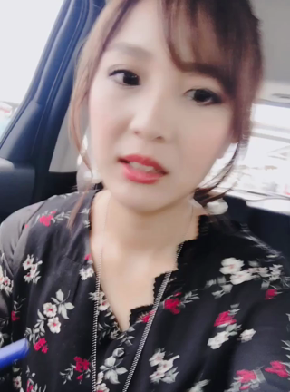 ただただ、のどぬーるスプレーを塗る所を撮った動画。の記事動画