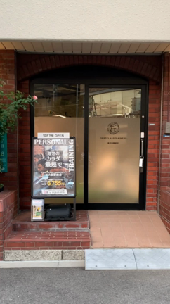 ファーストクラストレーナーズ 新大阪駅前店  OPENの記事動画