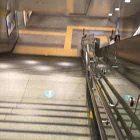 爆速階段駆け下りオネーサンの偽物現るの画像