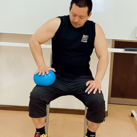 二の腕トレーニング（機能改善トレーニングはばたく）の画像
