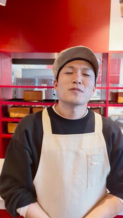 まさになんだこれは！ミスターシェフの330円均一サンドの記事動画