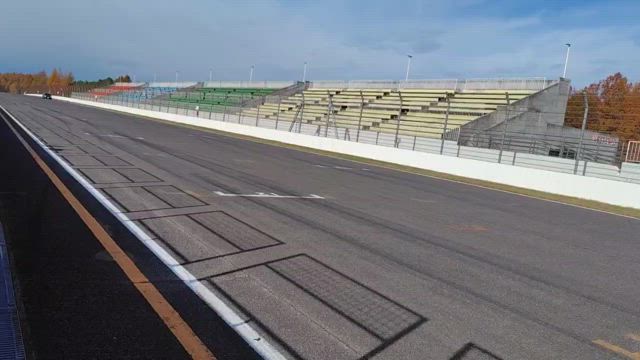 PORSCHEの奥深きドライビングの記事動画