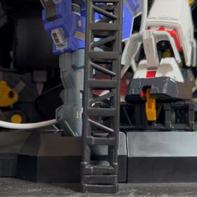 解体匠機νガンダムとハイパーメガバズーカランチャー（HMBL）の画像