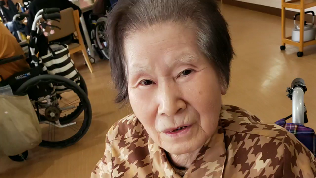 誕生日会の記事動画