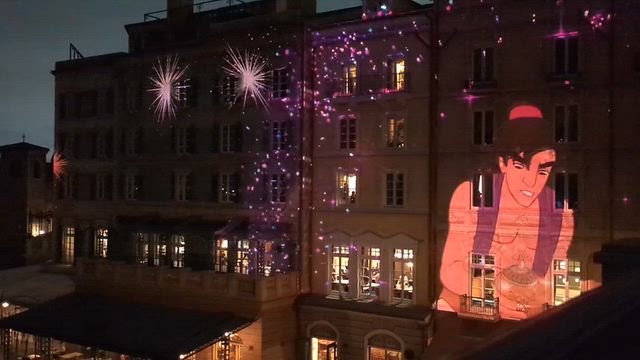 近っ！ド迫力！ハババルから観たミラコスタの環境演出♡ 映像の一部にもなれたよ♪の記事動画