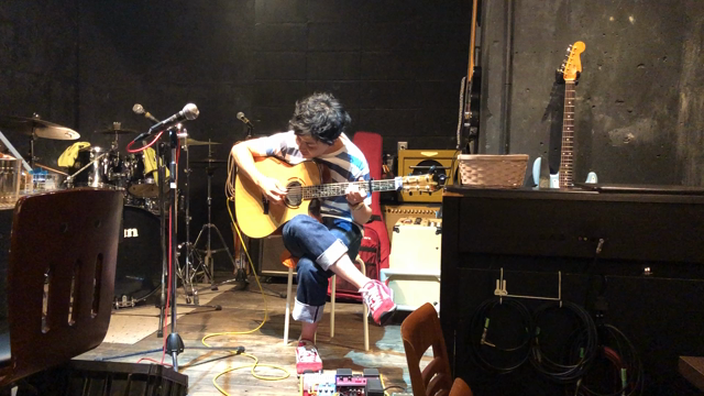 ギタリスト柿谷航平くんのライブに行きましたよ！の記事動画
