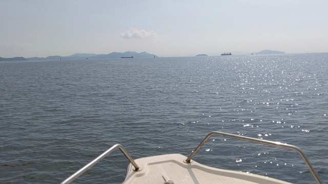 航海中の写真です。(ふくやま散骨)散骨の無料クルージングも実施中　#瀬戸内海　#散骨の記事動画