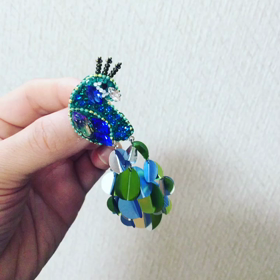 しっぽ ユラユラ 孔雀の画像