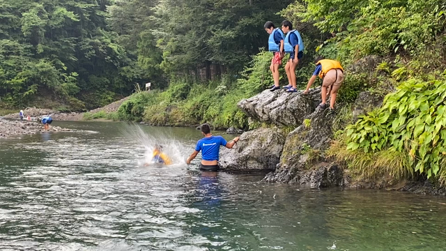 【大自然デイキャンプinあきる野 高学年の部】十里木ランドの記事動画