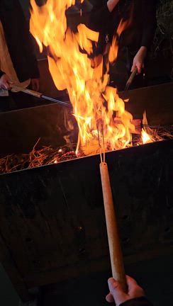 聖地巡礼の旅① 藁焼き体験しましたﾋﾟ─v(´∀｀)v─ｽ!!の記事動画