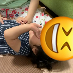 幸せな笑い声の画像