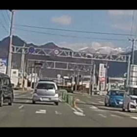 運よく見ることが出来た山形新幹線の画像
