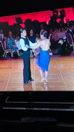 リフト、放り投げの記事動画