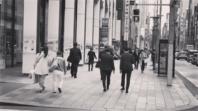 プレミアムフライデーの銀座。嵐の前の静けさ？の記事動画