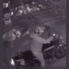 【拡散希望】名古屋市南区バイク盗難の瞬間の画像
