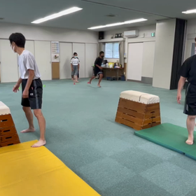 8月18日の体育教室・Bクラス✴️主運動・跳び箱/腕立て閉脚跳び/腕立て横跳び✴️の画像