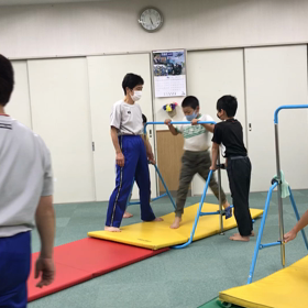 12月3日の体育教室・Bクラス✴️鉄棒➕マットの組み合わせ✴️の画像