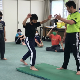 4月15日の体育教室・Bクラス✴️マット運動・倒立前転✴️の画像