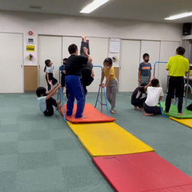10月21日の体育教室・Bクラス✴️主運動・鉄棒✴️の画像