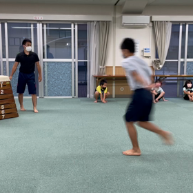 9月16日の体育教室・Bクラス✴️腕立て開脚跳び✴️の画像